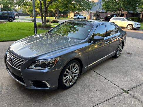 Used 2014 Lexus LS 460 w/ Comfort Package RWD image 1
