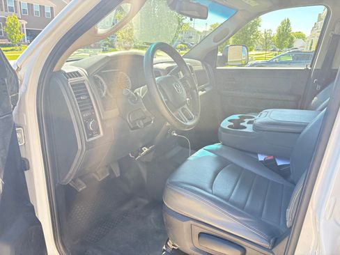 Used 2014 RAM 2500 Tradesman w/ Chrome Appearance Group AWD/4WD image 12