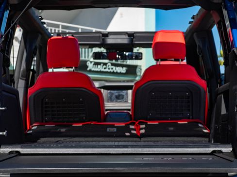 Used 2022 Ford Bronco Black Diamond image 13