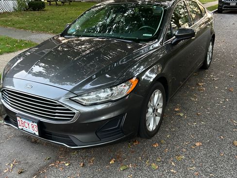 Used 2019 Ford Fusion SE image 8