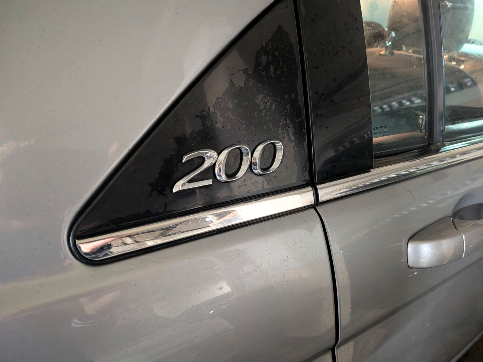 Used 2014 Chrysler 200 LX FWD image 12
