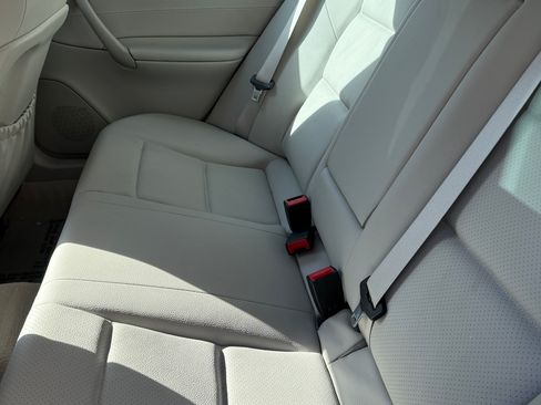 Used 2007 Mercedes-Benz C 230 Sedan image 12