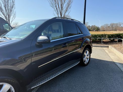 Used 2010 Mercedes-Benz ML 350 4MATIC image 6