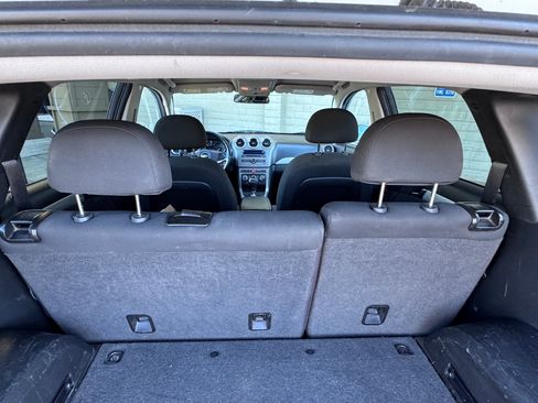 Used 2012 Chevrolet Captiva Sport LS image 14