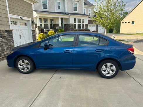 Used 2014 Honda Civic LX image 5