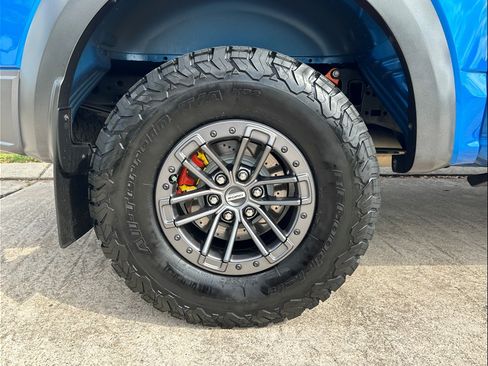 Used 2019 Ford F150 Raptor w/ Equipment Group 802A Luxury image 31