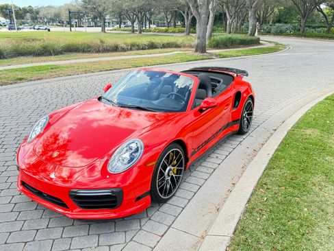 Used 2017 Porsche 911 Turbo S image 11