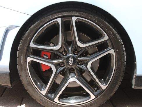 Used 2022 Hyundai Veloster N image 24