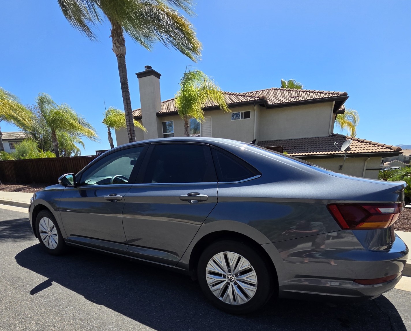 Used 2019 Volkswagen Jetta S w/ Driver Assistance Package FWD image 4