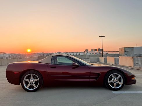 Used 2003 Chevrolet Corvette Convertible w/ Preferred Equipment Group1 RWD image 8
