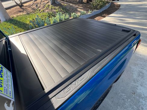 Used 2023 GMC Sierra 1500 Elevation w/ X31 Off-Road Package image 9