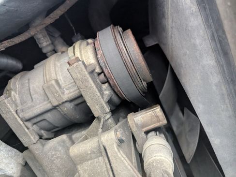 Used 1995 BMW 525i Sedan image 27