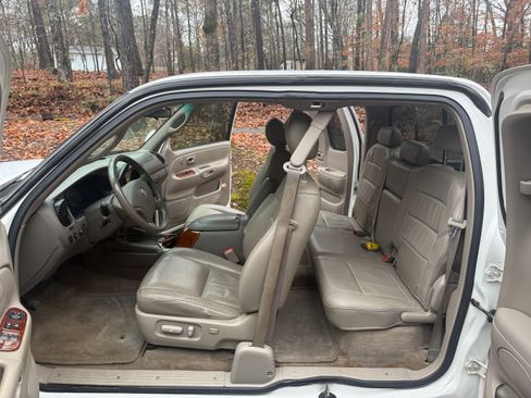 Used 2005 Toyota Tundra Limited image 4