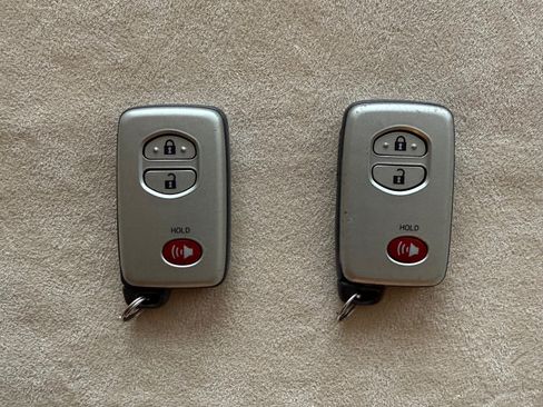 Used 2016 Toyota 4Runner Limited image 31