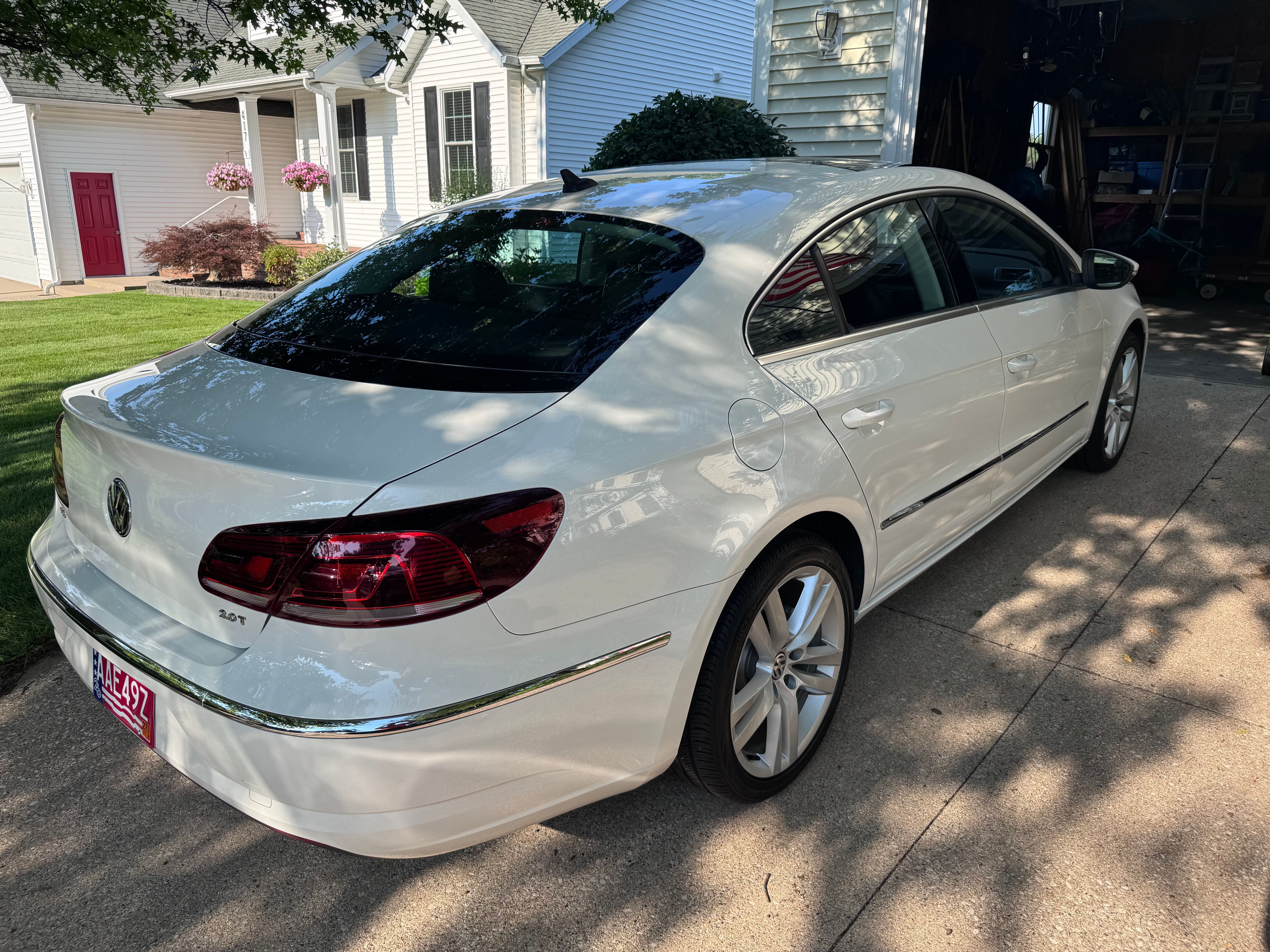 Used 2013 Volkswagen CC Lux FWD image 6