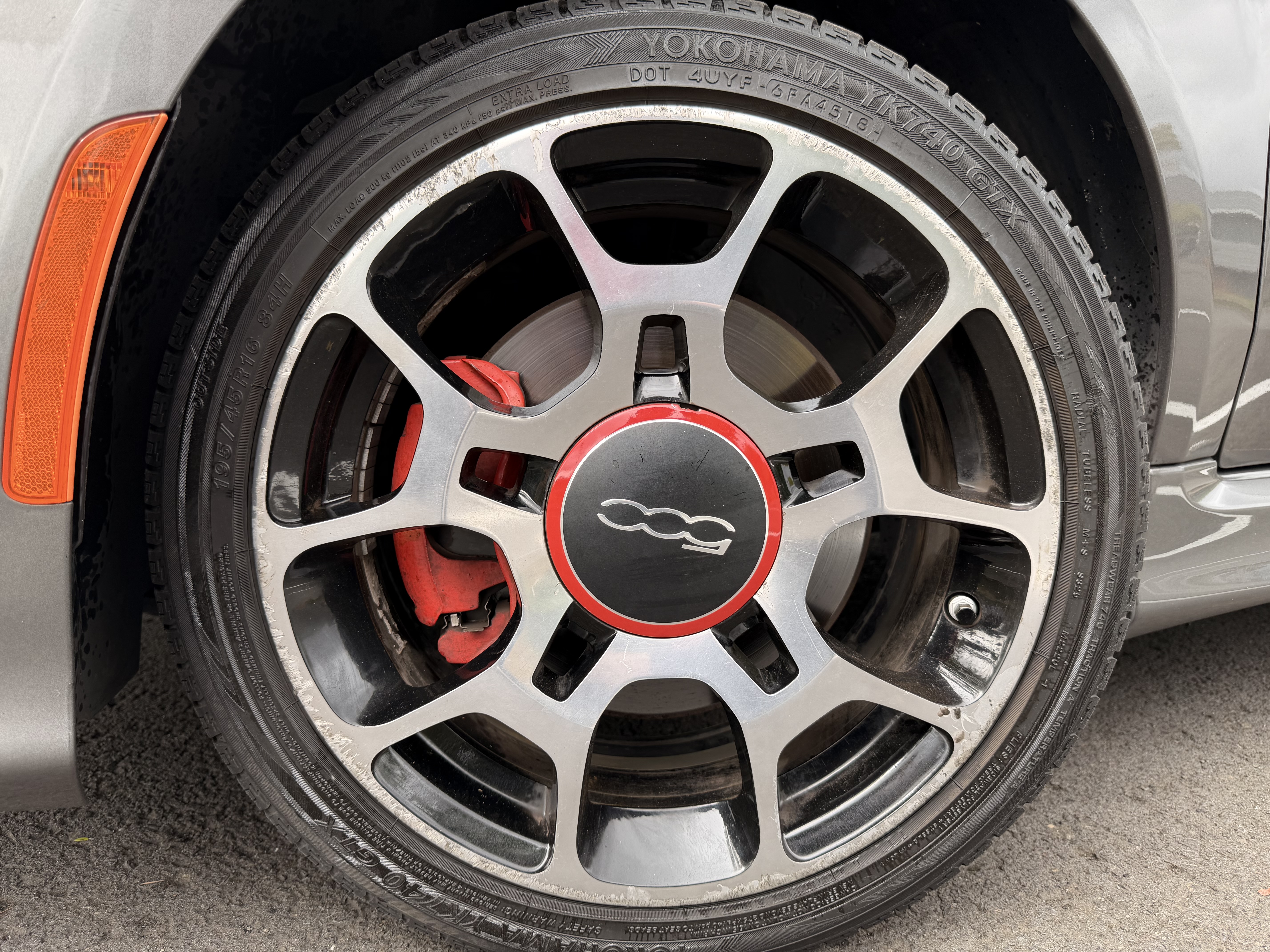 Used 2013 FIAT 500 Turbo w/ Beats Audio Pkg FWD image 28
