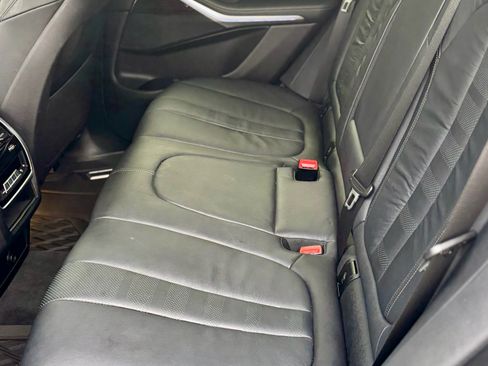 Used 2020 BMW X5 xDrive40i w/ Convenience Package image 11