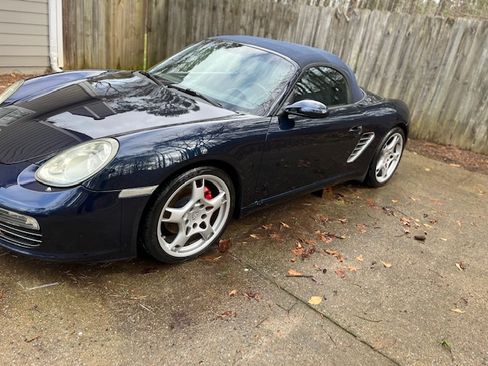 Used 2005 Porsche Boxster S image 10