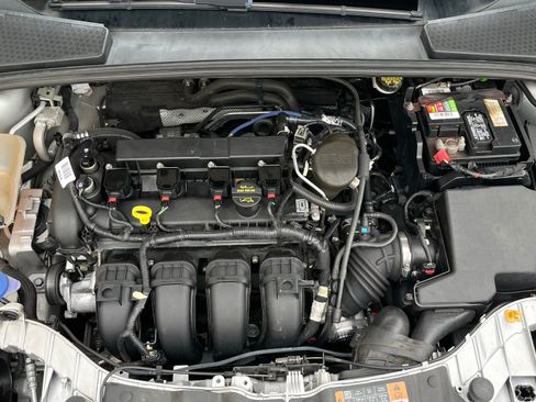 Used 2014 Ford Focus S FWD image 11
