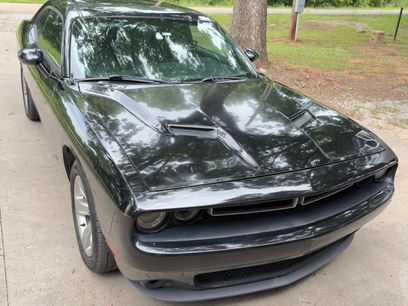 Used 2015 Dodge Challenger SXT