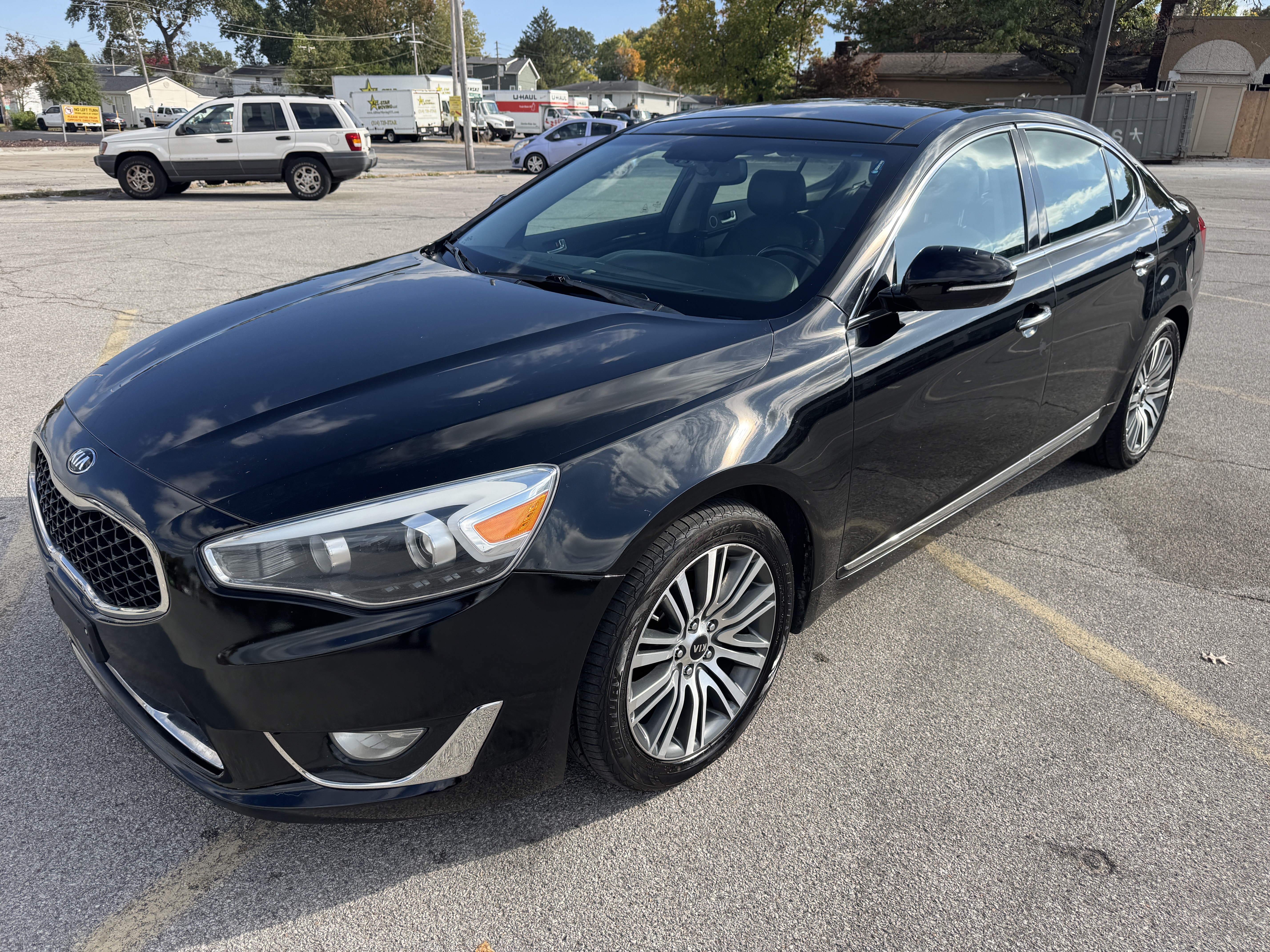Used 2015 Kia Cadenza Premium w/ Luxury Package FWD image 1