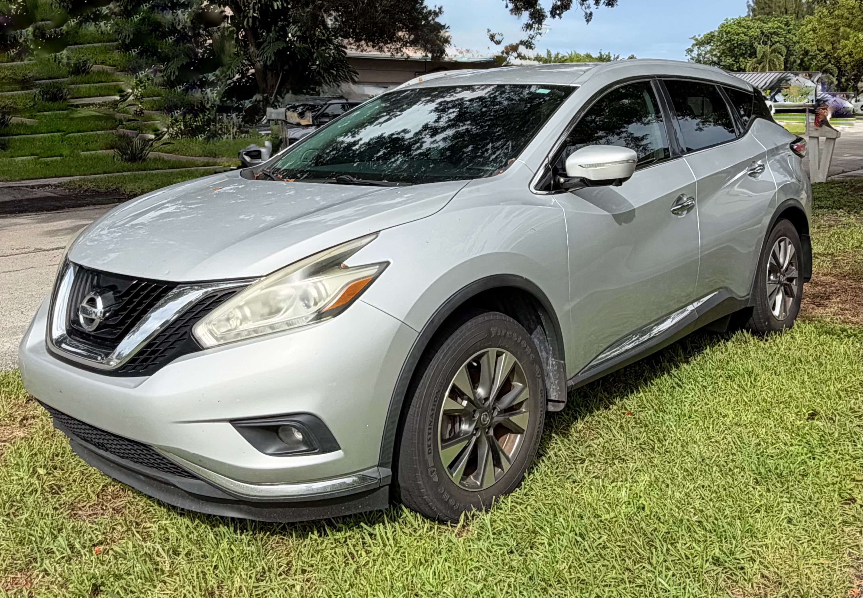 Used 2015 Nissan Murano SL w/ Cargo Package w/Cover FWD image 1