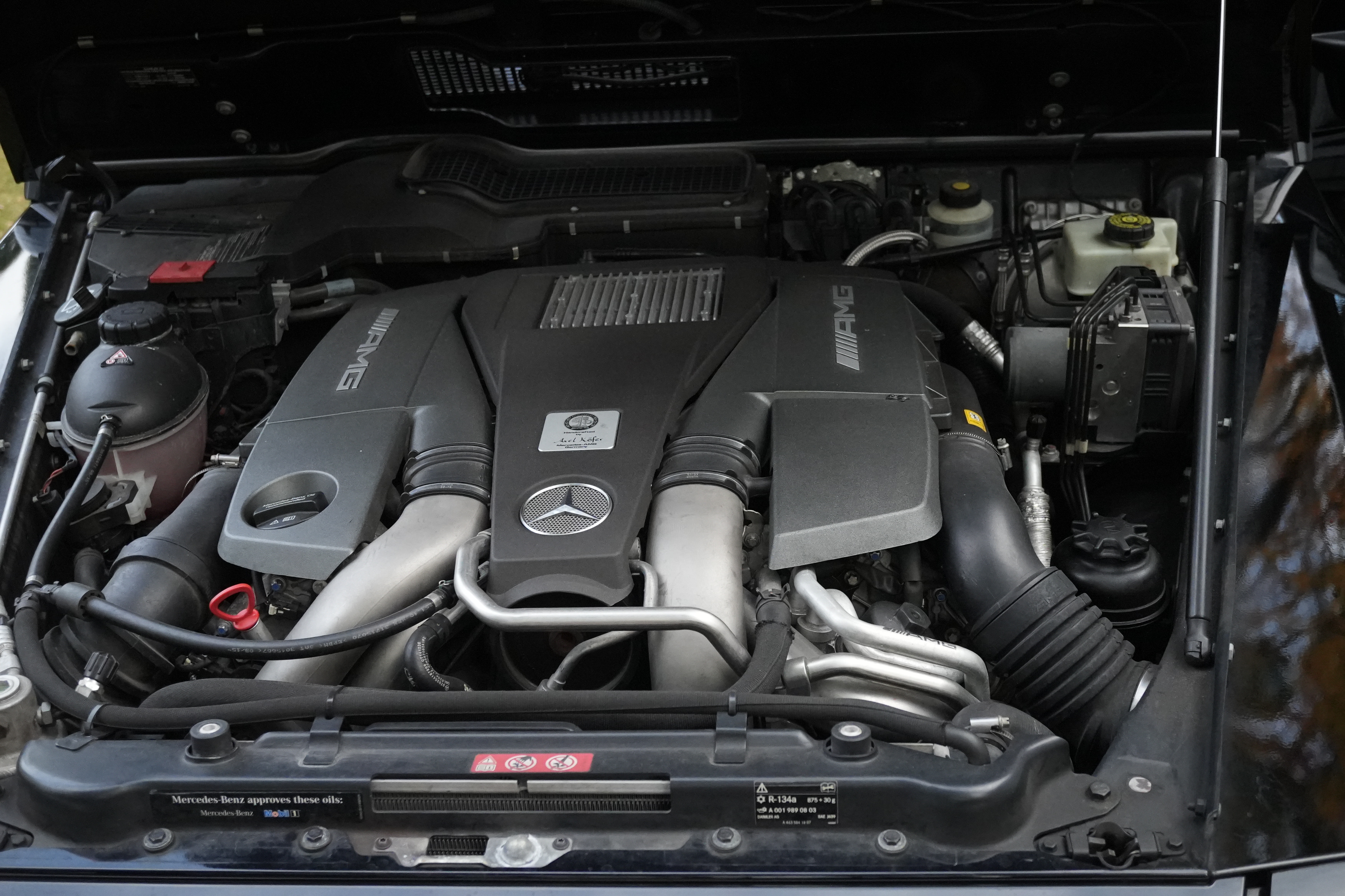 Used 2015 Mercedes-Benz G 63 AMG 4MATIC image 16
