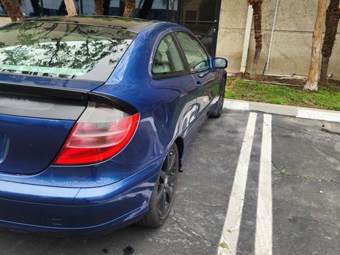 Used 2003 Mercedes-Benz C 320 Coupe image 4