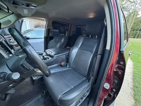 Used 2017 RAM 1500 Laramie image 4