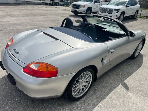 Used 2000 Porsche Boxster RWD image 9