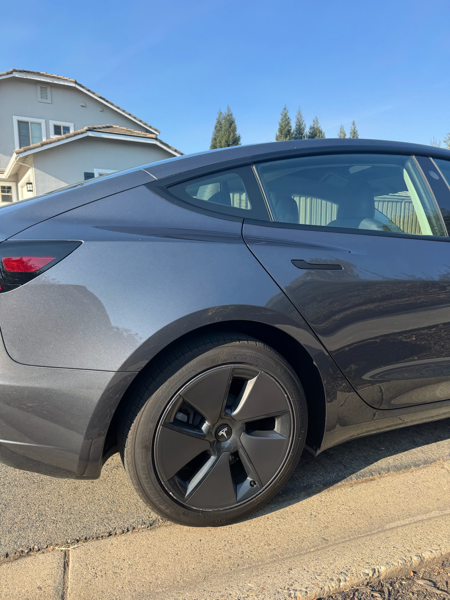 Used 2023 Tesla Model 3 Standard Range RWD image 10