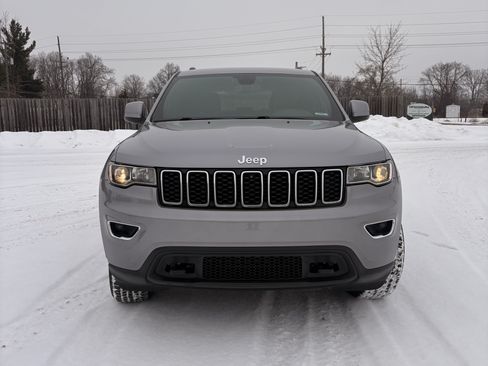 Used 2020 Jeep Grand Cherokee Laredo w/ Quick Order Package 2BN North image 2