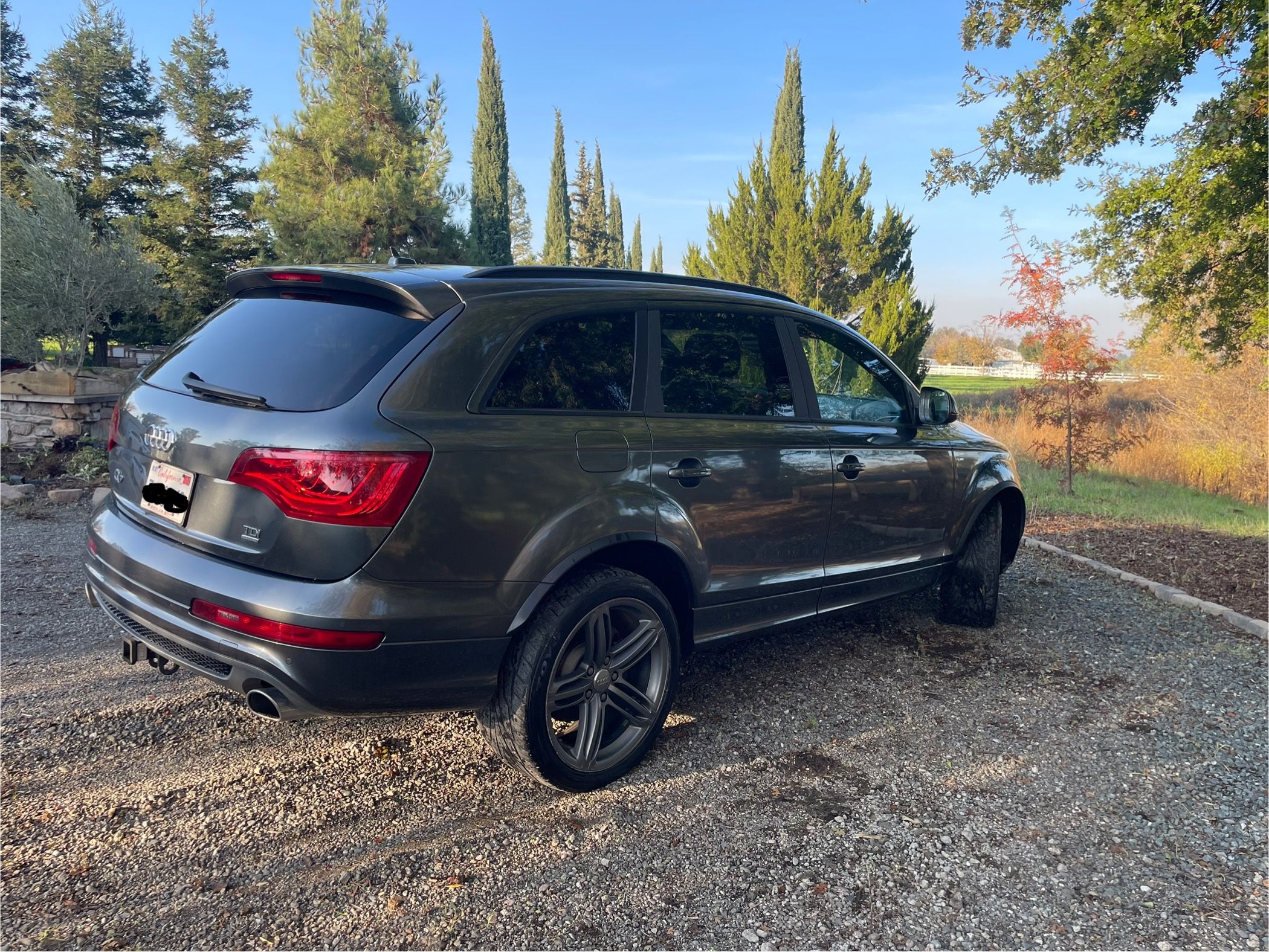 Used 2015 Audi Q7 TDI Prestige w/ Prestige Package AWD/4WD image 2