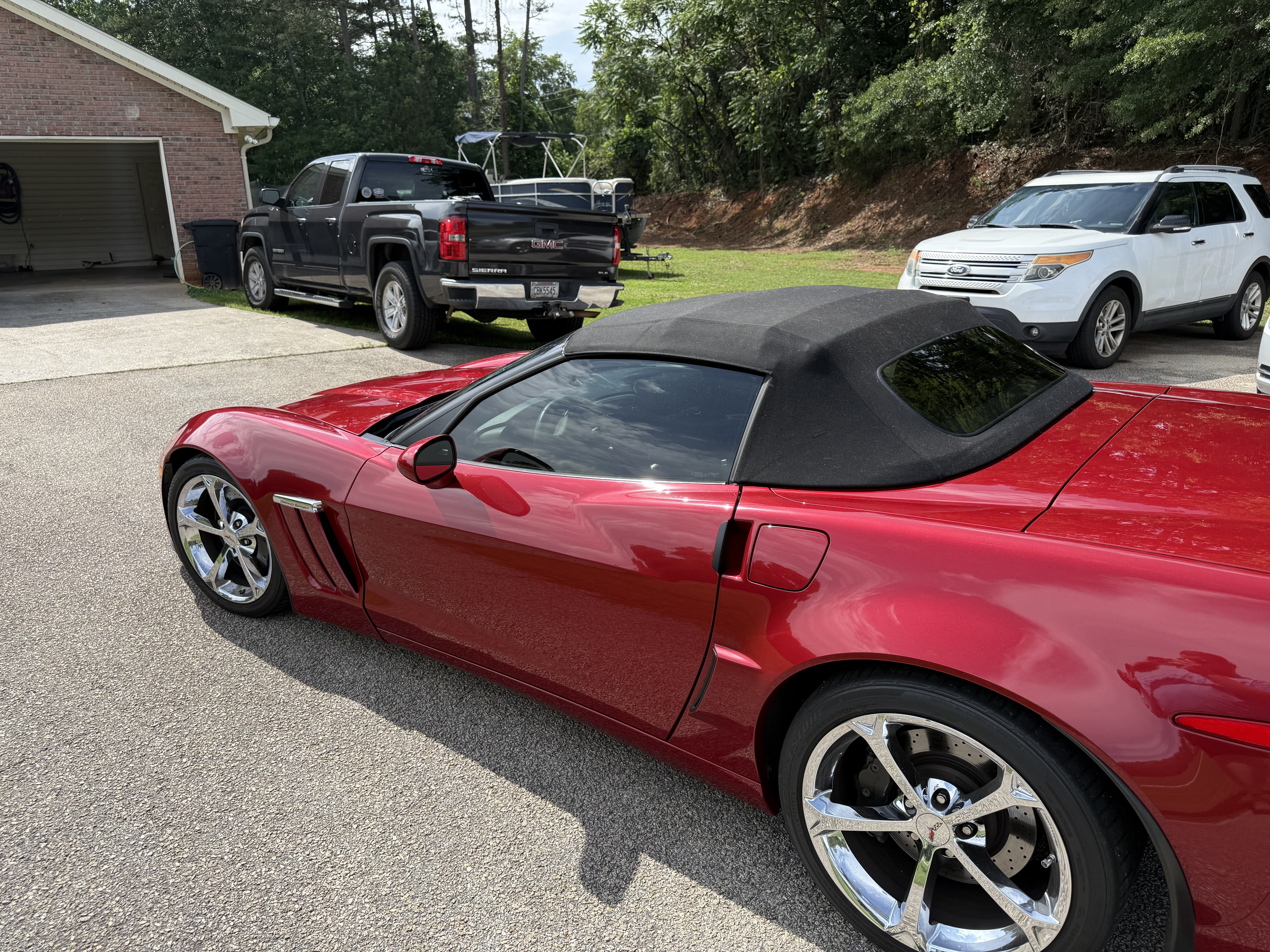 Used 2012 Chevrolet Corvette Grand Sport w/ 4LT Preferred Equipment Group RWD image 8
