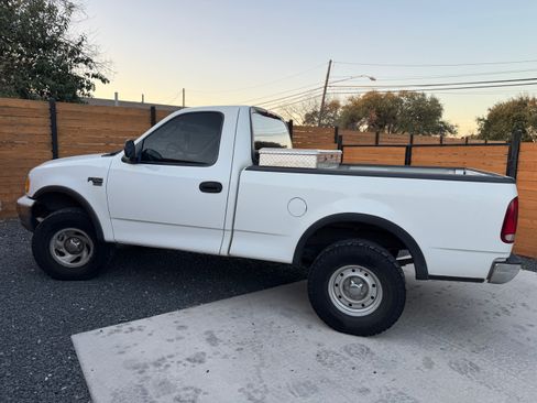 Used 2003 Ford F150 XL image 8