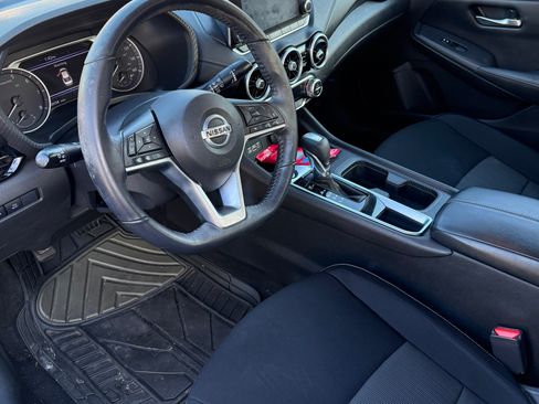Used 2020 Nissan Sentra SV image 4