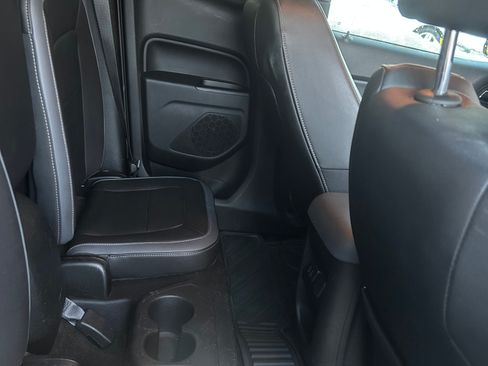 Used 2016 Chevrolet Colorado Z71 image 15