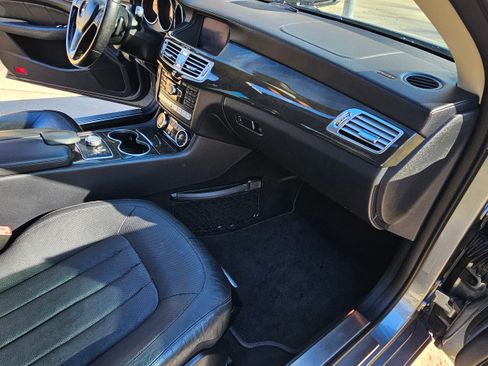 Used 2012 Mercedes-Benz CLS 550 image 17