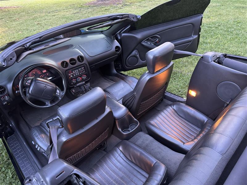 Used 2001 Pontiac Firebird Trans Am RWD image 22