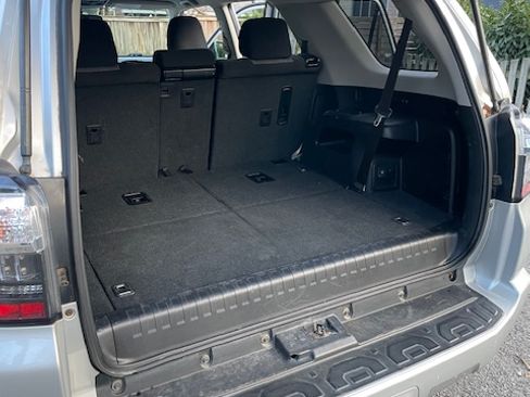 Used 2015 Toyota 4Runner SR5 image 9