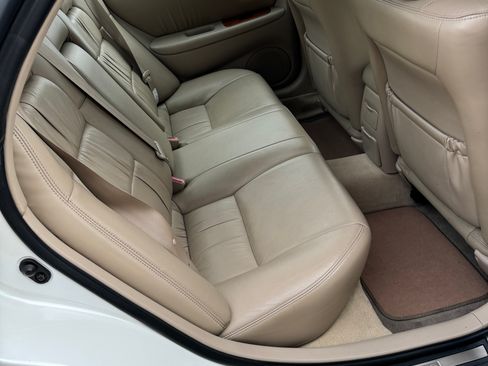 Used 2000 Lexus ES 330 image 1