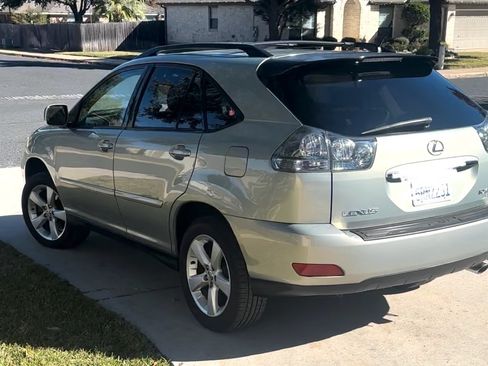 Used 2006 Lexus RX 330 image 2