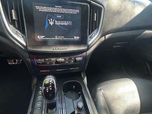 Used 2017 Maserati Ghibli image 15