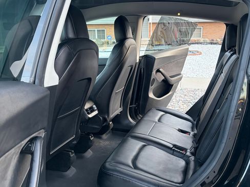 Used 2020 Tesla Model Y Long Range image 6