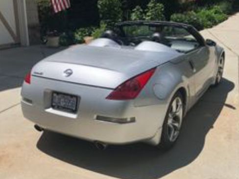 Used 2007 Nissan 350Z Touring image 4