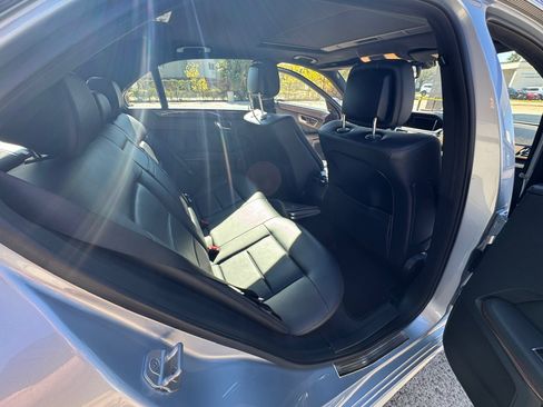 Used 2013 Mercedes-Benz E 350 Sedan image 20