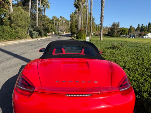 Used 2013 Porsche Boxster S image 8