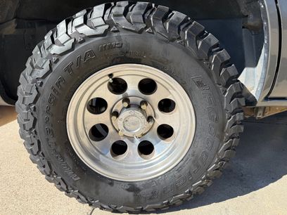 Used 2001 Chevrolet Tahoe LS w/ LS Preferred Equipment Group