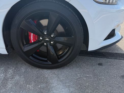 Used 2015 Ford Mustang GT image 25