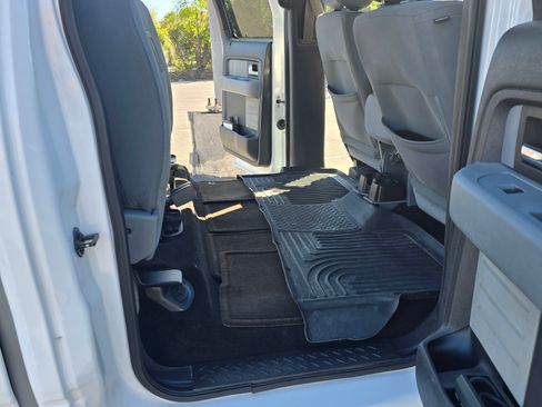 Used 2014 Ford F150 XLT image 11